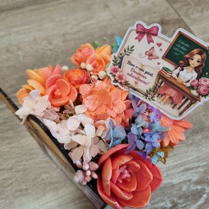 Aranjament floral Creion cu fundă din flori de săpun parfumat - casă & stil de viață - decorațiuni de casă - accesorii florale - cutii cu flori - Artynos.ro
