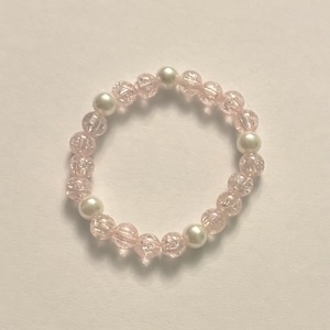 Brățară roz cu perle - bijuterii - brățări - brățări din mărgele - Artynos.ro