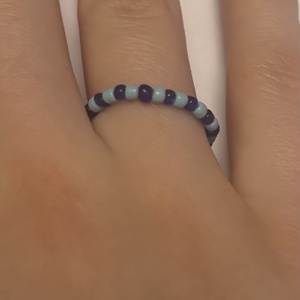 Inel din margelute albastre, Bijuterii, Inele, Inele cu perle, Confectionarea bijuteriilor, Inel realizat manual din margele, ARTYNOS