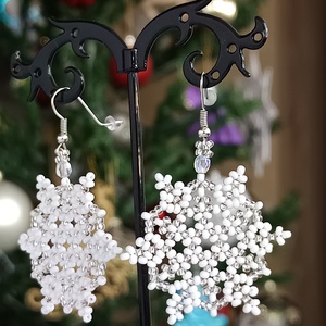 Cercei fulg de nea  - bijuterii - cercei - cercei din mărgele - Artynos.ro