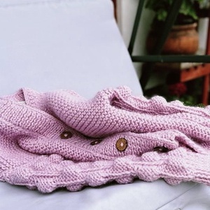 Cardigan tricotat manual  - îmbrăcăminte și modă - haine damă - hanorace, cardigane - Artynos.ro Cardigan tricotat manual  - îmbrăcăminte și modă - haine damă - hanorace, cardigane - Artynos.ro