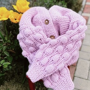 Cardigan tricotat manual  - îmbrăcăminte și modă - haine damă - hanorace, cardigane - Artynos.ro Cardigan tricotat manual  - îmbrăcăminte și modă - haine damă - hanorace, cardigane - Artynos.ro