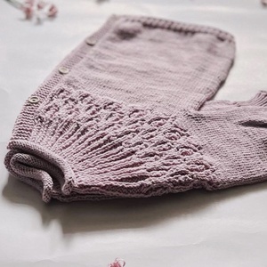 Cardigan tricotat manual - îmbrăcăminte și modă - haine damă - hanorace, cardigane - Artynos.ro Cardigan tricotat manual - îmbrăcăminte și modă - haine damă - hanorace, cardigane - Artynos.ro