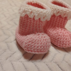 Set crosetat bebelusi - jucării și echipamente pentru copii - daruri de botez - Artynos.ro