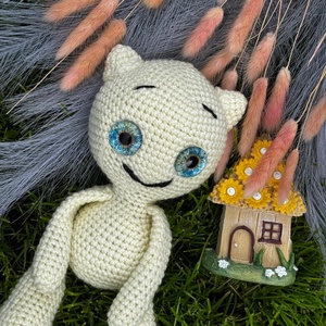 Jucarie crosetata extraterestru - jucării și echipamente pentru copii - plușuri - figurine de pluș - Artynos.ro