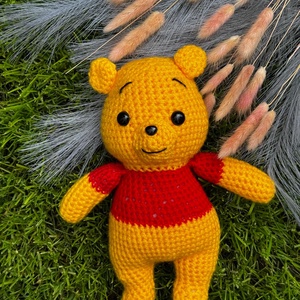 Jucarie crosetata tematica Winnie the Pooh - Artynos.ro
