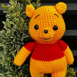 Jucarie crosetata tematica Winnie the Pooh - jucării și echipamente pentru copii - plușuri - figurine de pluș - Artynos.ro