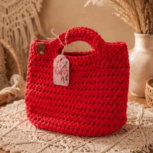 Geantă handmade croșetată roșie � Stil Boho Chic - genți și portofele - genți de mână și umăr - geantă casual - Artynos.ro