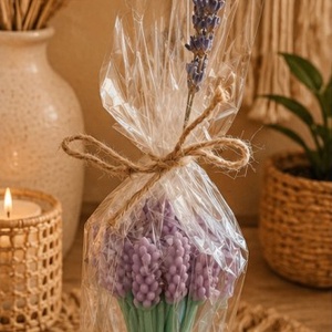 Lumanare decorativa handmade � Buchet de Lavanda Mov, Casa & Stil de viata, Lumanari, parfumuri, arome, Lumanari artizanale, Lumanare si fabricarea lumanarilor, Altele, ARTYNOS