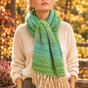 Șal Handmade din Mohair Verde � Eșarfă cu Franjuri, Lucrată Manual - îmbrăcăminte și modă - eșarfe, pălării, fularuri - șaluri - Artynos.ro