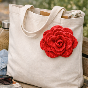 Floare croșetată roșie � Accesoriu handmade - bijuterii - broșe - Artynos.ro