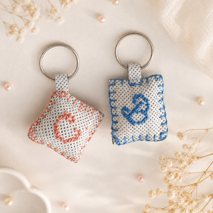 Brelocuri mini tesute manual - genți și portofele - accesorii genți - breloc - Artynos.ro