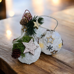 Set 3 globuri ninse decorate - Artynos.ro