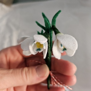 Martisor buchet de ghiocei - Artynos.ro