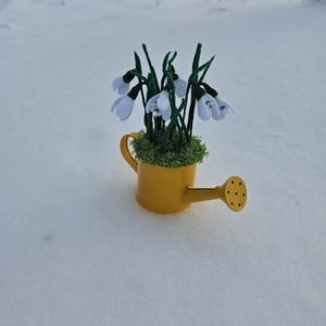 Decorațiune primăvară mărțișor cu ghiocei - casă & stil de viață - decorațiuni de casă - accesorii florale - cutii cu flori - Artynos.ro