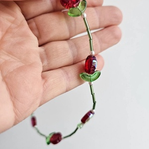 Colier cu flori și perle - bijuterii - coliere - coliere din mărgele - Artynos.ro