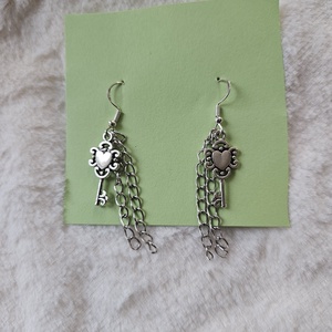 Cercei cu cheiță - bijuterii - cercei - cercei lungi - Artynos.ro