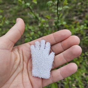 Broșă Michael Jackson glove - bijuterii - broșe - Artynos.ro