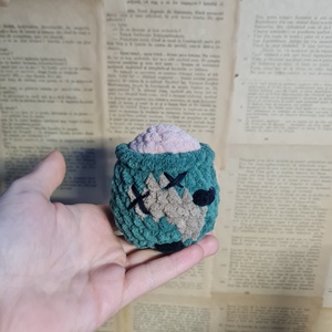 Ratusca Zombie crosetata - jucării și echipamente pentru copii - plușuri - figurine de pluș - Artynos.ro