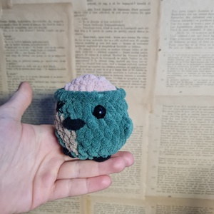 Ratusca Zombie crosetata - jucării și echipamente pentru copii - plușuri - figurine de pluș - Artynos.ro