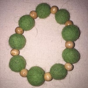 Bratara din pasla verde - Artynos.ro