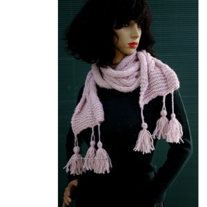 CSINGILINGI - eșarfă tricotată manual din alpaca cu ciucuri / roz - îmbrăcăminte și modă - eșarfe, pălării, fularuri - eșarfe - Artynos.ro