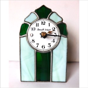 Ceas Tiffany vintage cu inscriptia Renault Indycar, Casa & Stil de viata, Decoratiuni de casa, Decoratiuni de pereti, Ceasuri de perete, , ARTYNOS