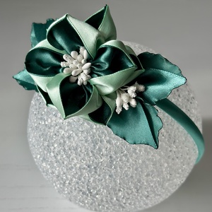 Bentita handmade cu floare din satin - îmbrăcăminte și modă - accesorii păr - accesorii de păr - Artynos.ro