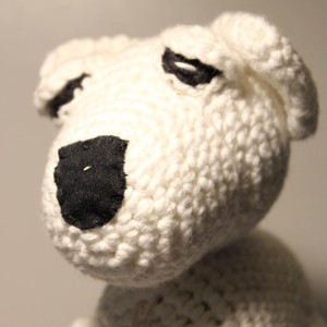 Catelus Westie, amigurumi - Artynos.ro