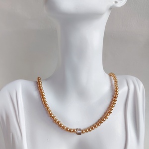 Colier perle sticlă  - bijuterii - coliere - coliere din perle - Artynos.ro Colier perle sticlă  - bijuterii - coliere - coliere din perle - Artynos.ro