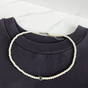 Colier perle de sticlă  - bijuterii - coliere - coliere din perle - Artynos.ro Colier perle de sticlă  - bijuterii - coliere - coliere din perle - Artynos.ro