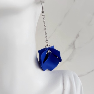 Cercei lungi petale - Artynos.ro