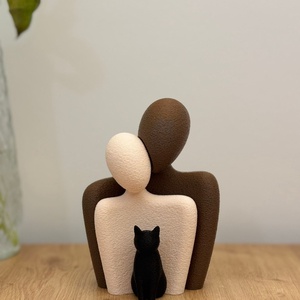 Statui cuplu si pisicuta(barbat, femeie, pisica) design Minimalist, Casa & Stil de viata, Decoratiuni de casa, Decoratiuni de masa si rafturi, Decoratiuni de masa, Altele, ARTYNOS