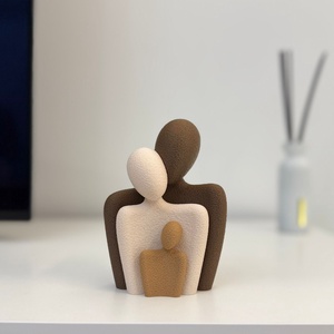 Set Statui Familie (Tata, Mama si copil) design Minimalist, Casa & Stil de viata, Decoratiuni de casa, Decoratiuni de masa si rafturi, Decoratiuni de masa, Altele, ARTYNOS