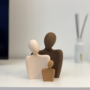 Set Statui Familie (Tata, Mama si copil) design Minimalist - casă & stil de viață - decorațiuni de casă - decorațiuni de masă și rafturi - decorațiuni de masă - Artynos.ro