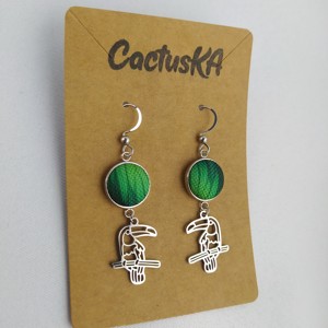 Cercei agatati de un bustean verde, , , ARTYNOS