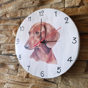 Ceas de perete din lemn alb cu câine teckel maro -  - Artynos.ro