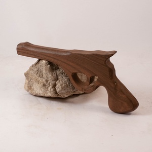  Joc pistol din lemn - jucării și echipamente pentru copii - jocuri de rol - Artynos.ro