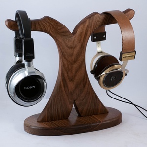 Suport dublu pentru casti - Artynos.ro