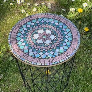 Măsuță colorată, pastel cu model mandala, -  - Artynos.ro