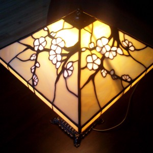 Lampa japoneza cu flori de cires, Casa & Stil de viata, Lampi si corpuri de iluminat, Lampa de masa, , ARTYNOS