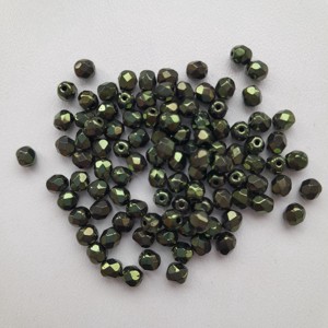 Margele cehe fatetate din sticla - 4mm - 100 buc / pachet - verde inchis stralucitor, , , ARTYNOS