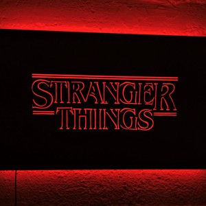 Stranger Things pictură murală iluminată -  - Artynos.ro