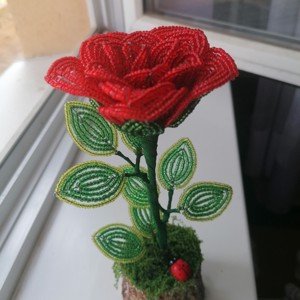 Trandafiri din perle - casă & stil de viață - accesorii pentru decorat casa - suport de flori - buchete de flori - Artynos.ro