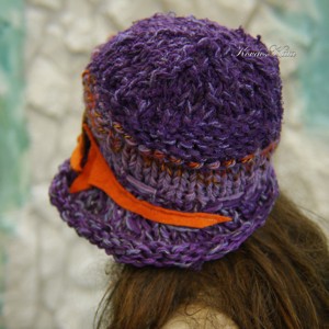 CLOCHE-ART - pălărie extravagantă tricotată manual / violet-portocaliu - îmbrăcăminte și modă - eșarfe, pălării, fularuri - căciulă - Artynos.ro