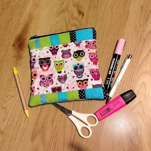 Suport de stilou patchwork bufniță -  - Artynos.ro