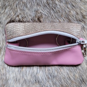 Girly things liliac- breloc din piele naturală -  - Artynos.ro
