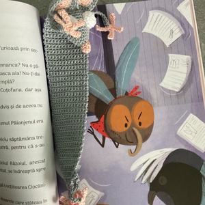 Semn de carte șoricel/ șobolan croșetat - cărți și creații cu tematică muzicală, cadouri - semn de carte - Artynos.ro
