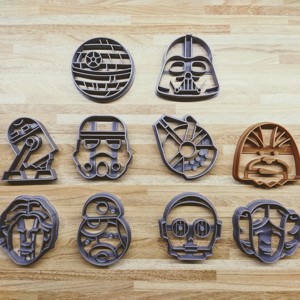 Set de forme pentru fursecuri si stampile din plastilina Star Wars – Darth Vader, Yoda, R2-D2 etc. – imprimate 3D, , , Set de forme pentru fursecuri si stampile din plastilina Star Wars

Fie ca Forta sa fie cu tine… si..., ARTYNOS