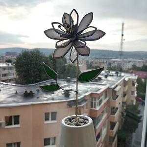 Crin iridescent din sticlă colorată  ornament elegant - casă & stil de viață - accesorii pentru decorat casa - decorațiuni de masă și decorațiuni pentru rafturi  - sticle ornamentale - Artynos.ro